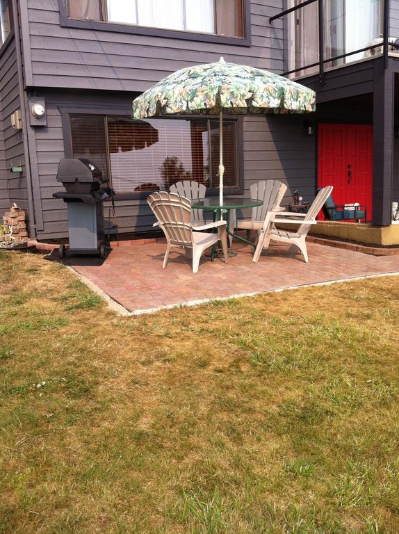 Sunshine Coast Suites Sechelt Exterior foto
